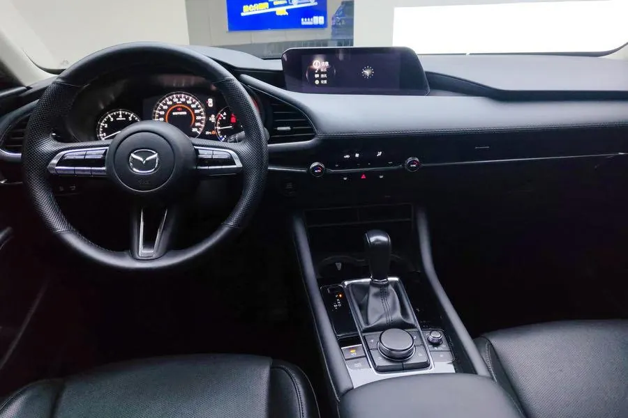 Mazda 3 Oncorsela 2022 Mazda 3 Oncorsela-sedan 2.0 quality smart version automatic transmission 4