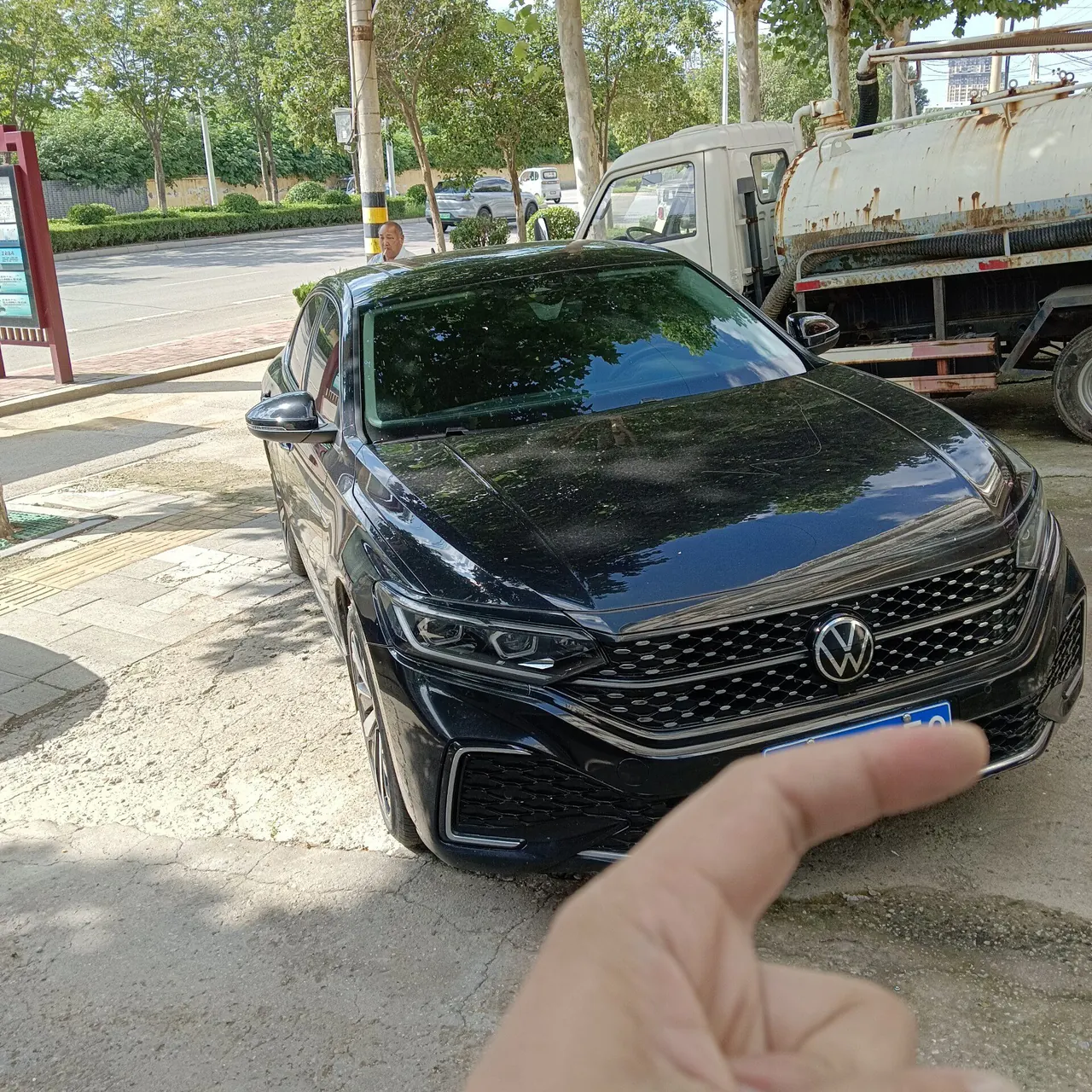 Volkswagen 2023 Passat 2.0TSI 330TSI Premium Edition (Modified) Automatic Gear 2