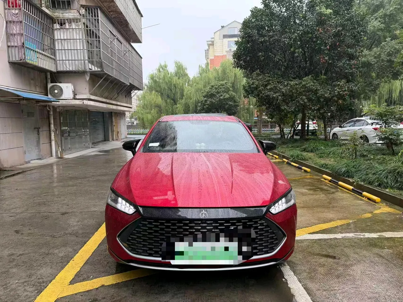 BYD 2023 Qin PLUS DM-i 1.5 stepless champion version leading 120KM automatic gear 2