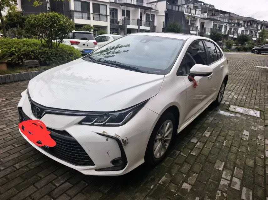 Open image lightbox: Toyota 2021 Corolla 1.2T Stepless Deluxe Edition Automatic Gear