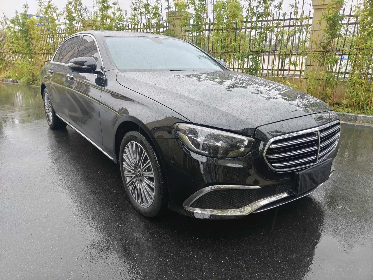 Mercedes Benz E Class 2023 E 300 L 2.0T Luxury Automatic Gear 3