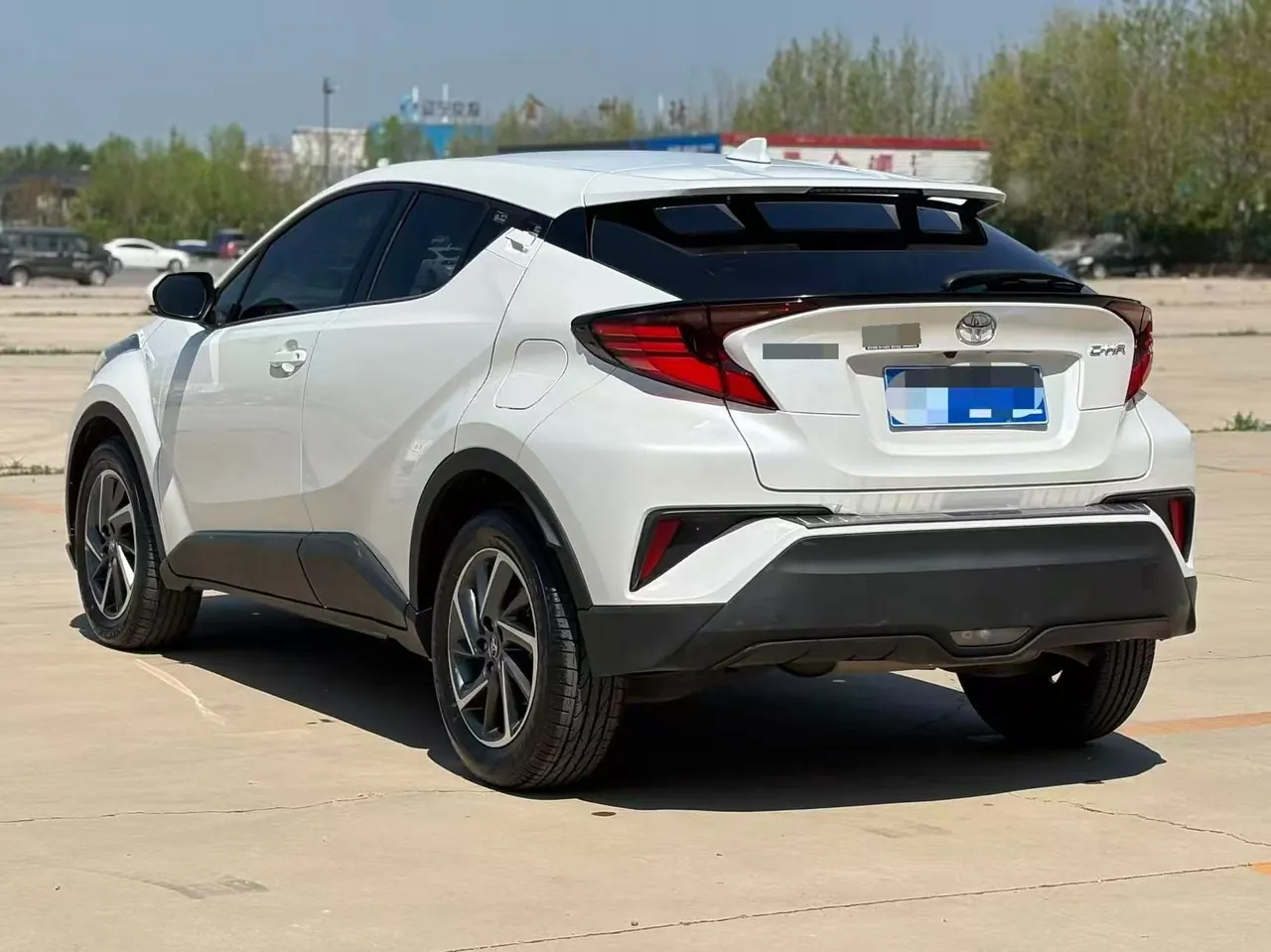 Toyota 2021 C- HR 2.0 Stepless Deluxe Edition Automatic Gear 4
