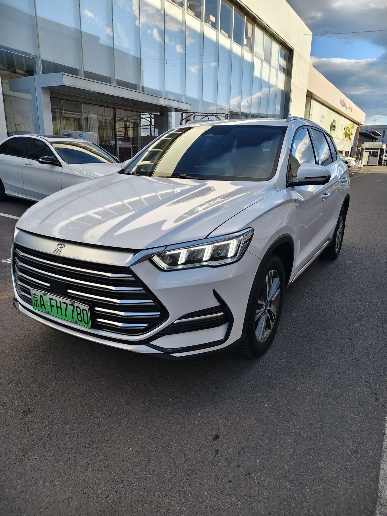 Открыть галерею: BYD Song PLUS New Energy 2021 Song PLUS DM-i 1.5 Stepless 51KM Honorable Automatic Gear