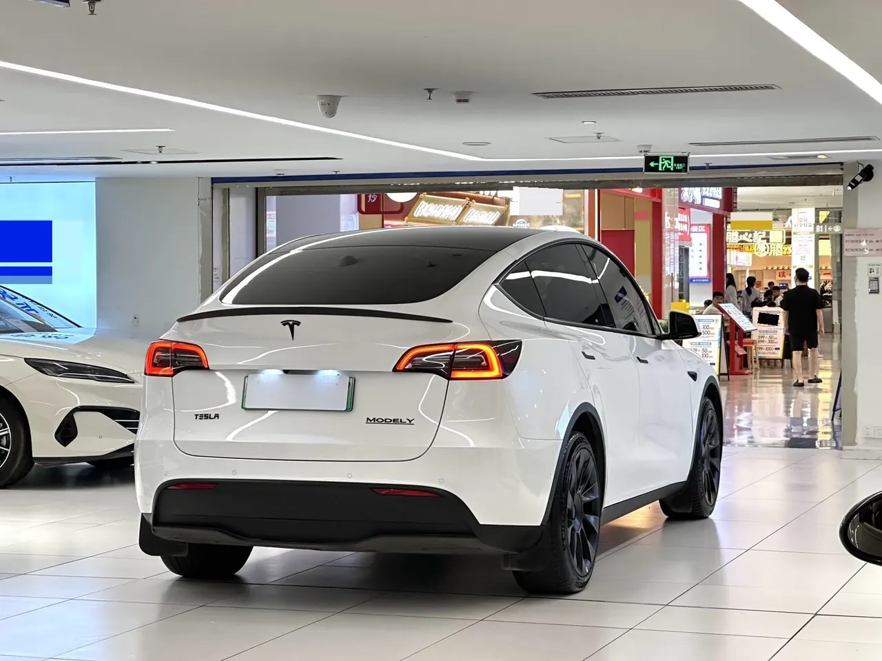 Tesla 2022 Model Y long endurance all-wheel drive version automatic transmission 9