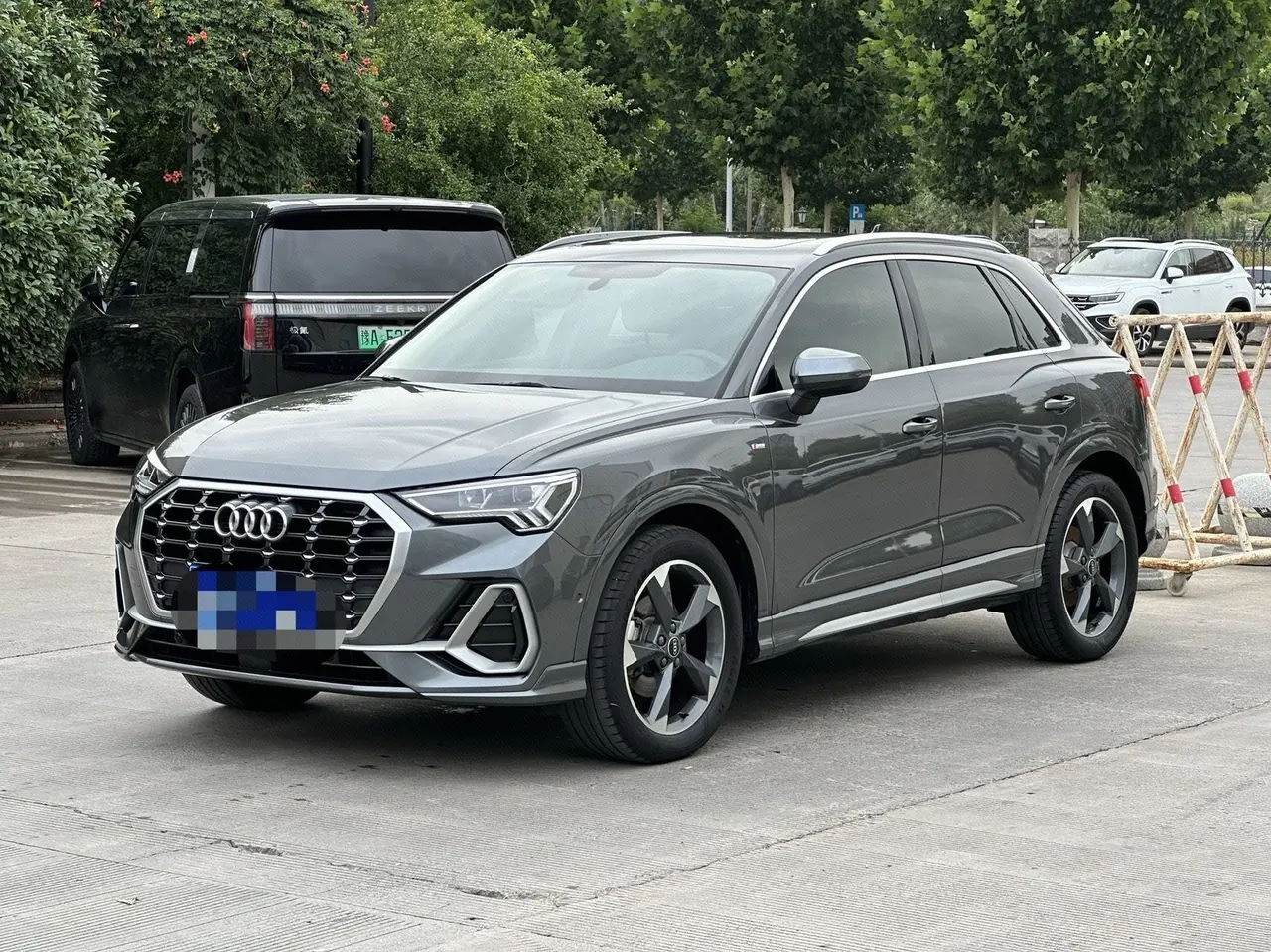 Open image lightbox: Audi 2022 Q3 1.4TFSI 35TFSI Fashion Dynamic Automatic