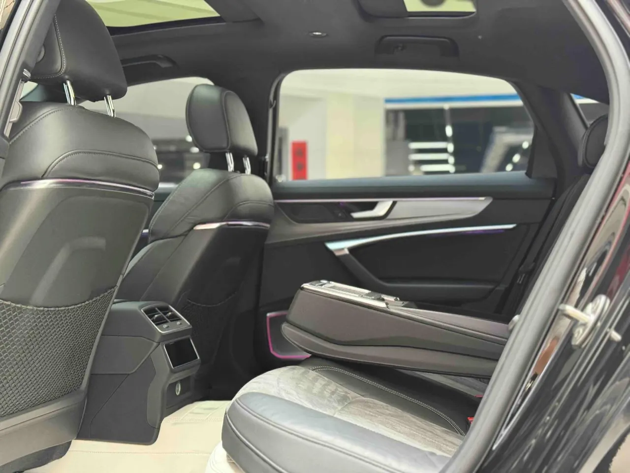 Audi 2020 A6L 2.0TFSI 45TFSI Selected Dynamic Automatic 2