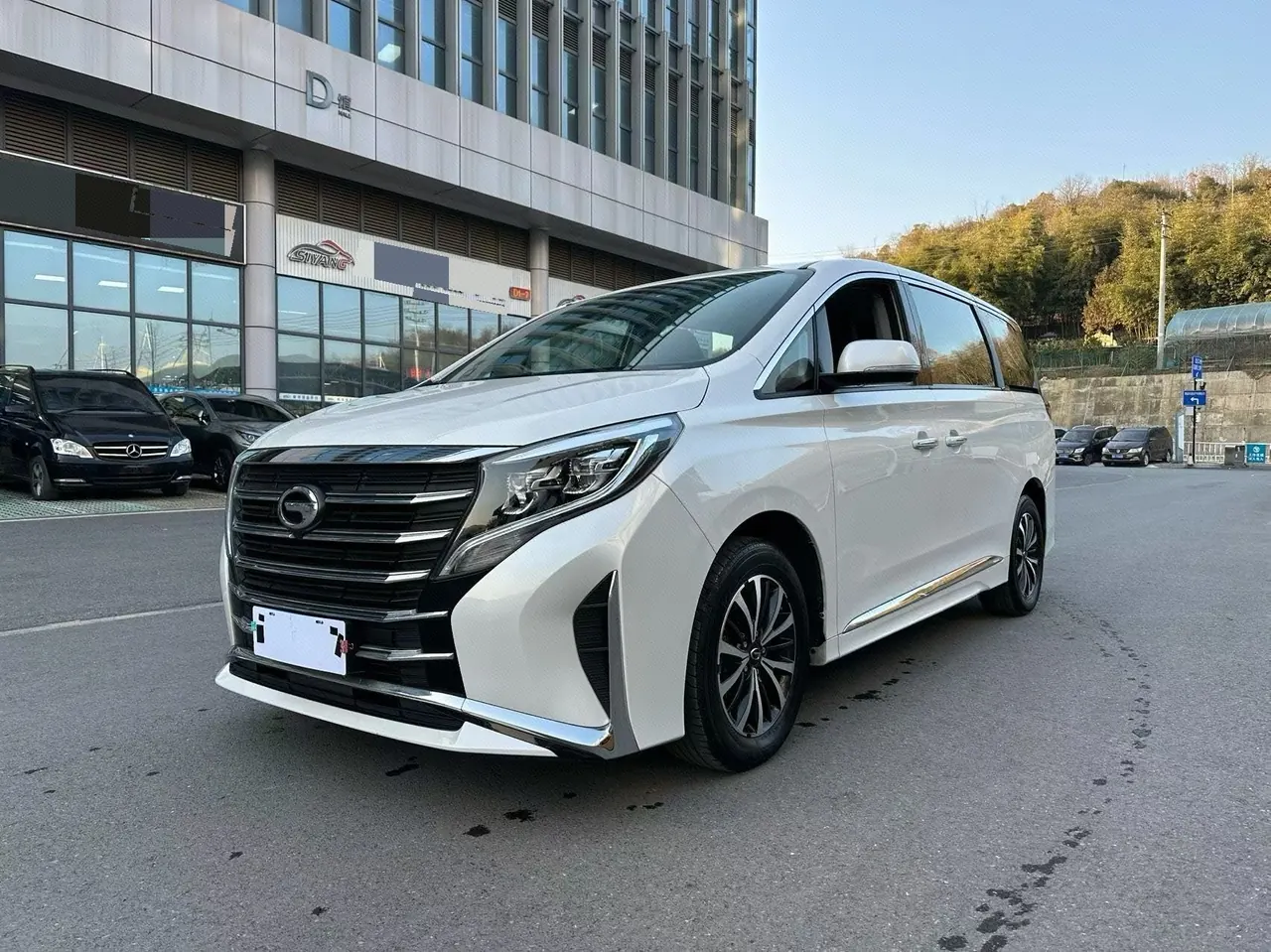 Открыть галерею: Chuanqi 2023 M8 2.0T 390T Lingxiu Series Deluxe Edition Automatic Gear