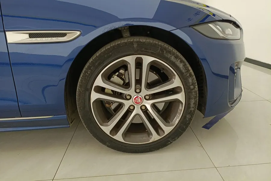 Jaguar 2021 XEL 2.0T 250PS R-DYNAMIC S Enterprising Sports Edition Automatic Gear 4