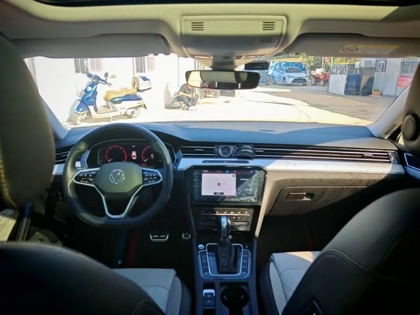 Volkswagen 2023 Magotan 2.0TSI 330TSI 2 million Commemorative Luxury Automatic Gear 9