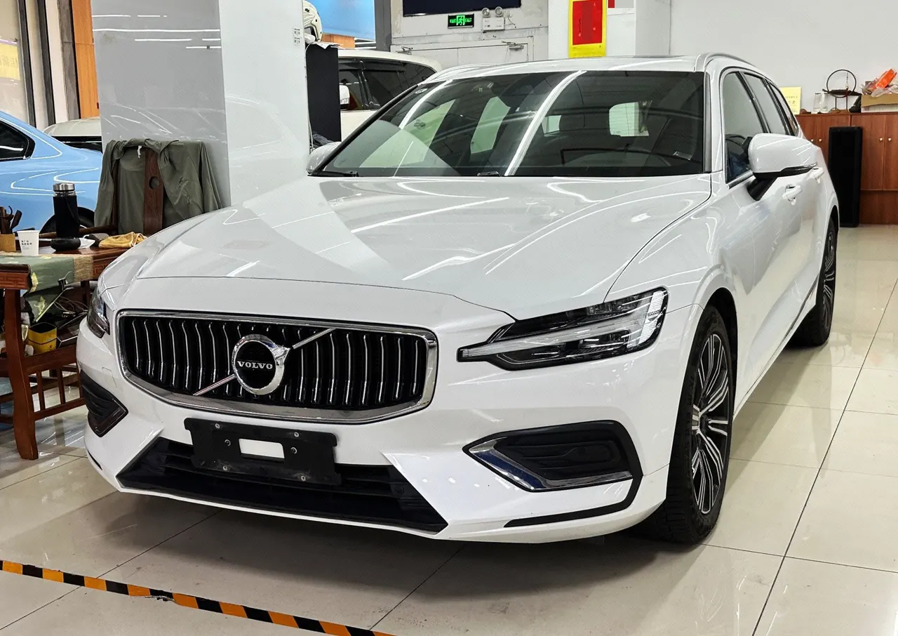 Volvo V60 (Imported) 2022 V60 48V 2.0T B5 Zhiyuan Deluxe Edition Automatic Gear - View 1