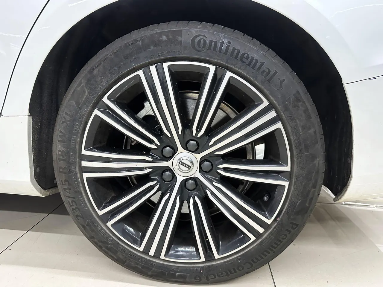 Volvo V60 (Imported) 2022 V60 48V 2.0T B5 Zhiyuan Deluxe Edition Automatic Gear 10