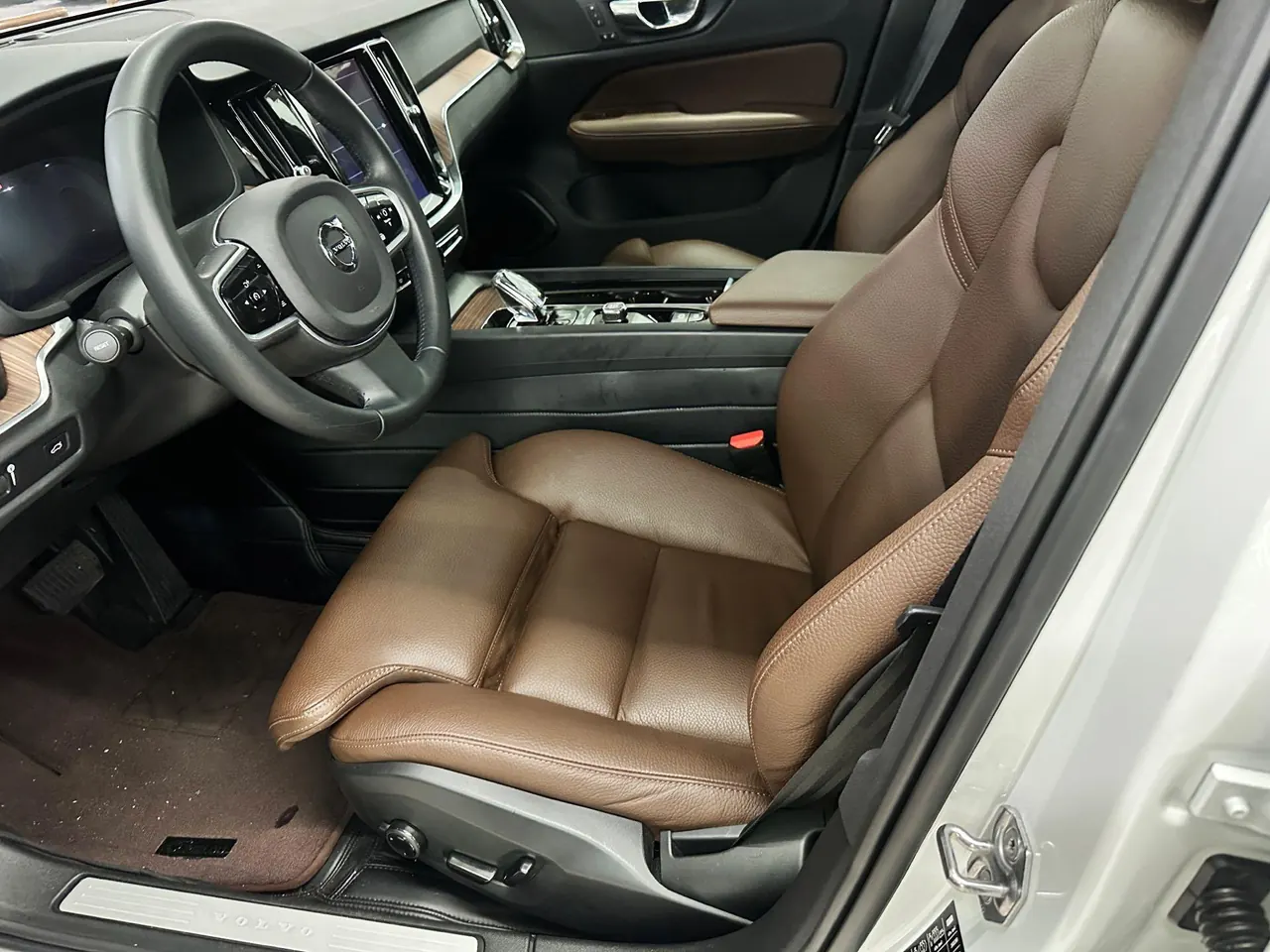 Volvo V60 (Imported) 2022 V60 48V 2.0T B5 Zhiyuan Deluxe Edition Automatic Gear 14
