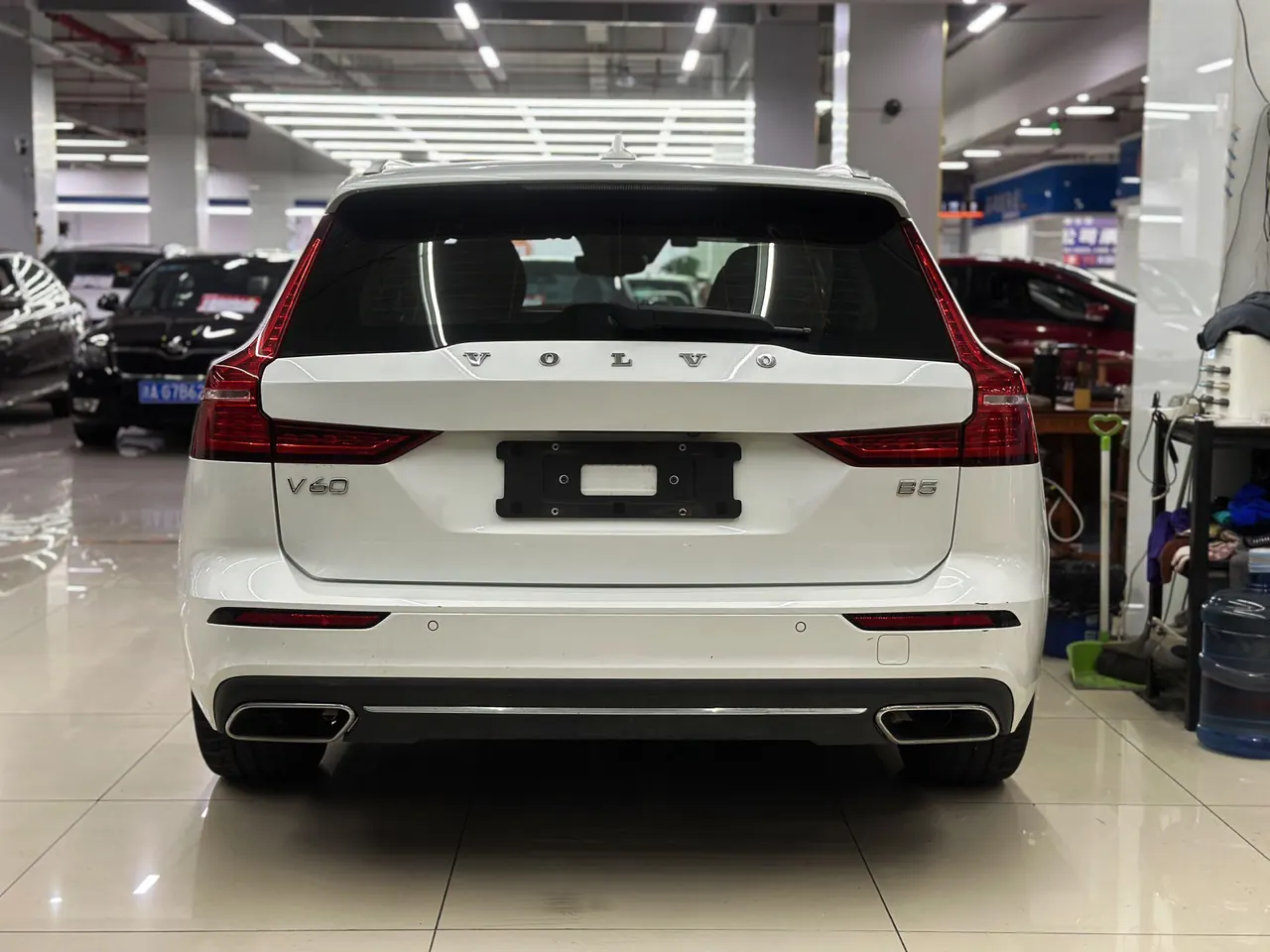 Volvo V60 (Imported) 2022 V60 48V 2.0T B5 Zhiyuan Deluxe Edition Automatic Gear 3