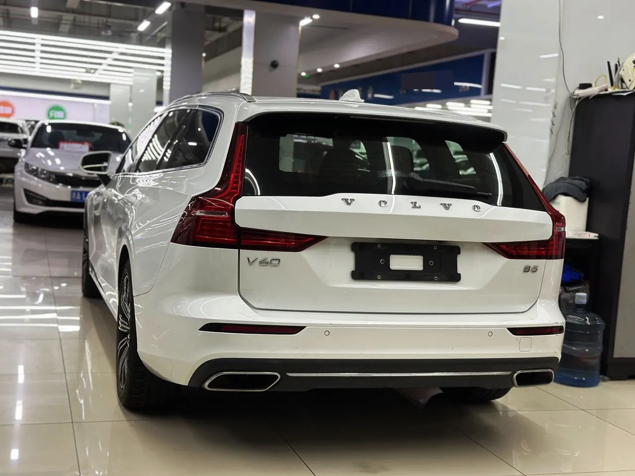 Volvo V60 (Imported) 2022 V60 48V 2.0T B5 Zhiyuan Deluxe Edition Automatic Gear 4