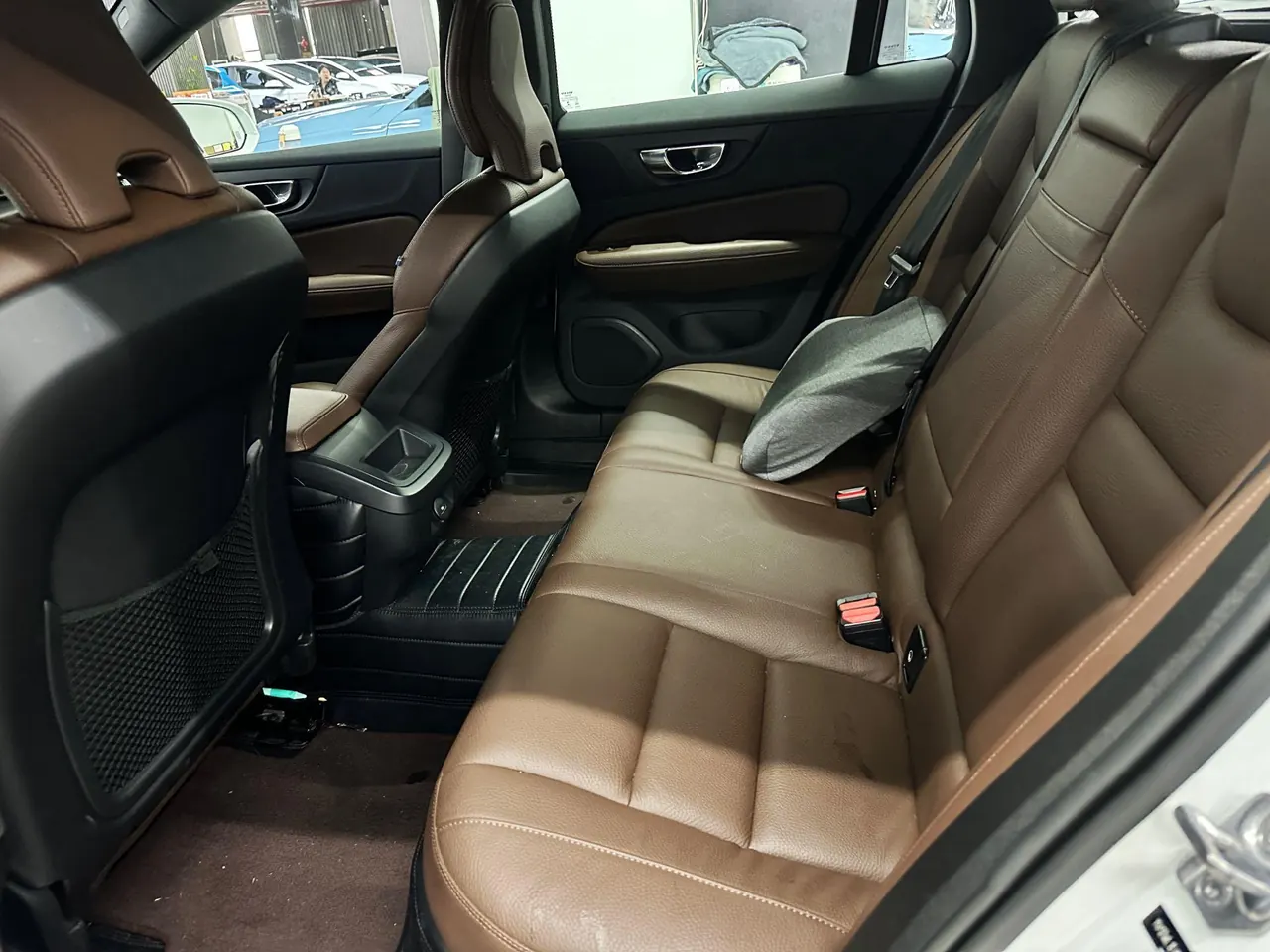 Volvo V60 (Imported) 2022 V60 48V 2.0T B5 Zhiyuan Deluxe Edition Automatic Gear 8