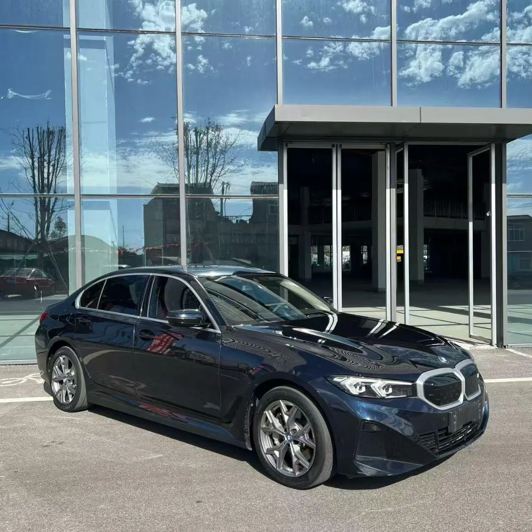 BMW 2022 i3 eDrive 35L automatic gear 2