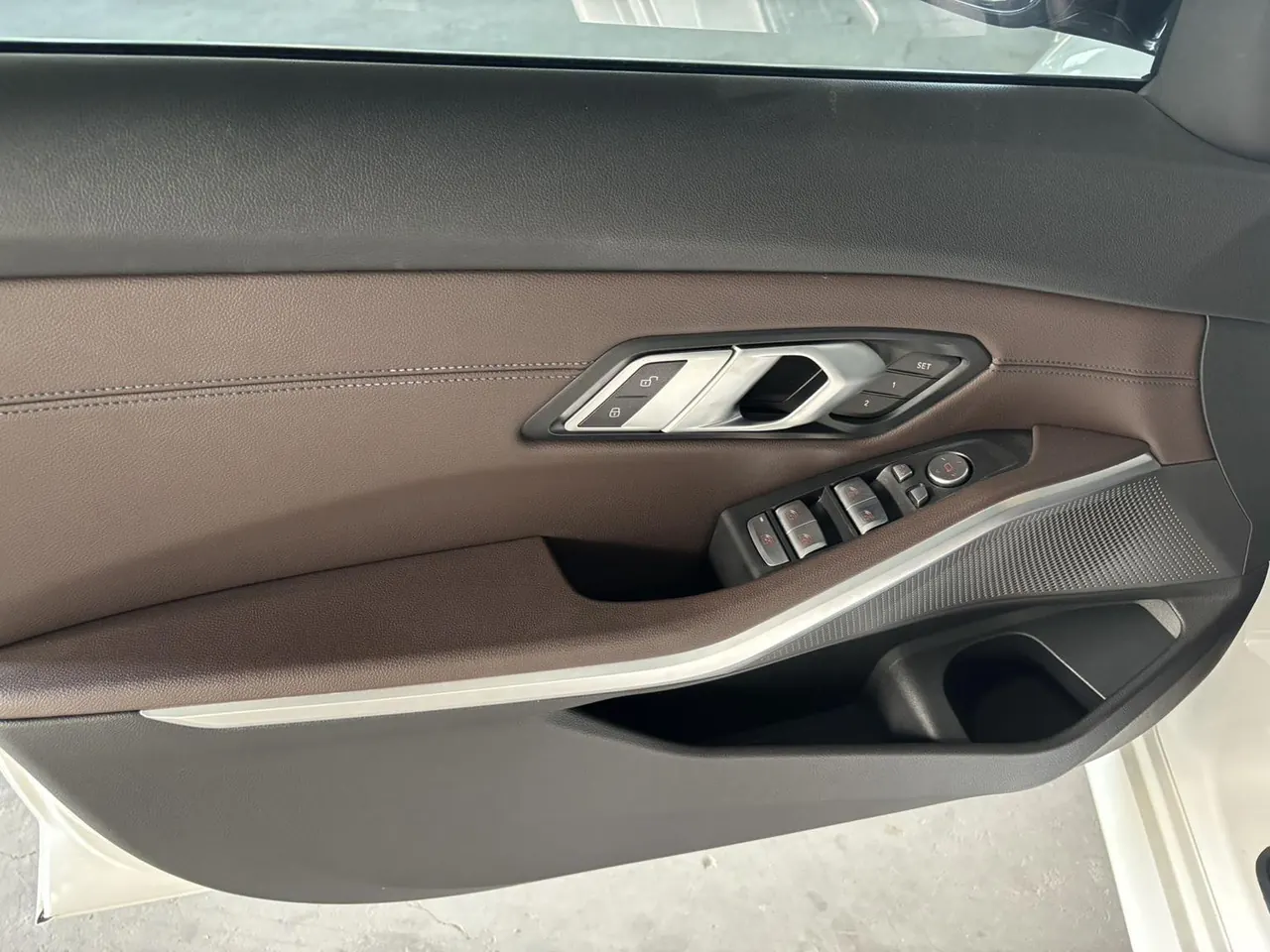 BMW 3 Series 2023 320Li 2.0T M Sports Suit Automatic Gear 9