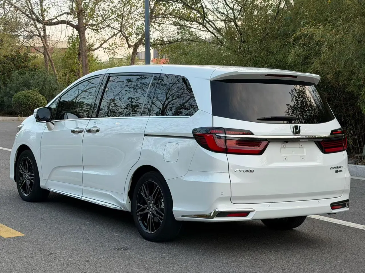 Honda 2022 Odyssey Hybrid 2.0 Stepless Sharp and Glory Edition Automatic Gear 8