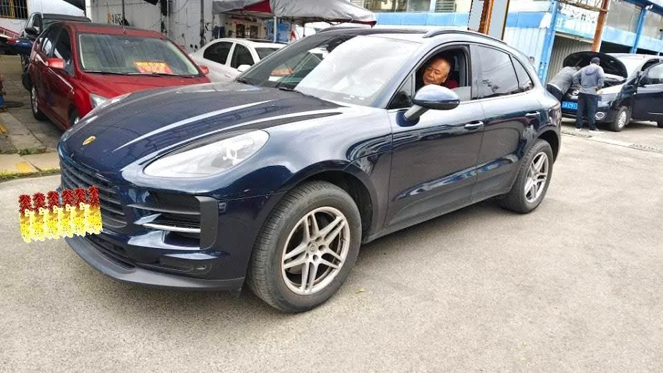 Open image lightbox: Porsche Macan (Imported) 2020 Macan 2.0T Automatic Gear