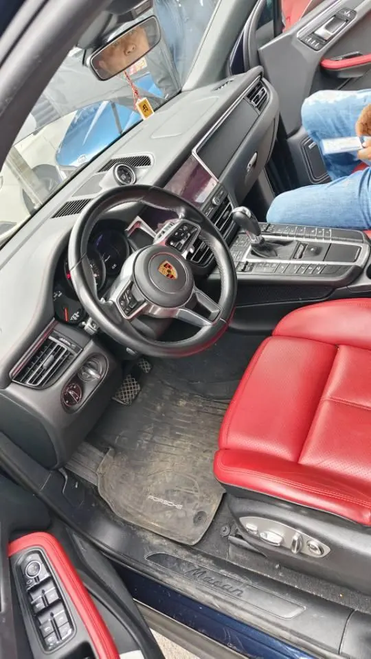 Porsche Macan (Imported) 2020 Macan 2.0T Automatic Gear 4
