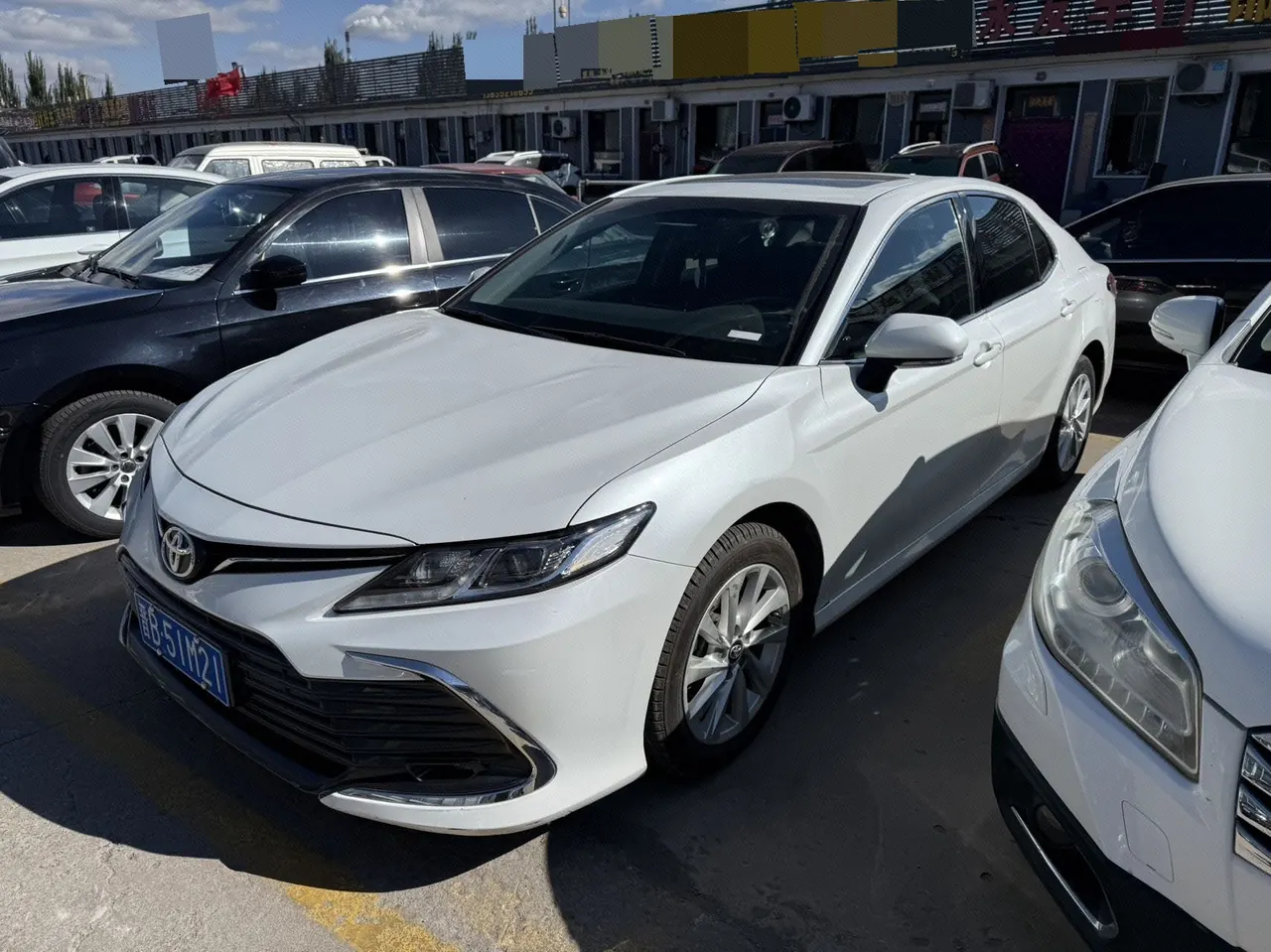 Open image lightbox: Toyota 2022 Camry 2.0GVP Stepless Leading Edition Automatic Gear