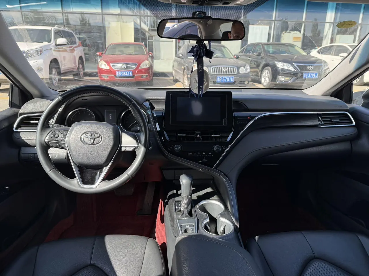 Toyota 2022 Camry 2.0GVP Stepless Leading Edition Automatic Gear 6