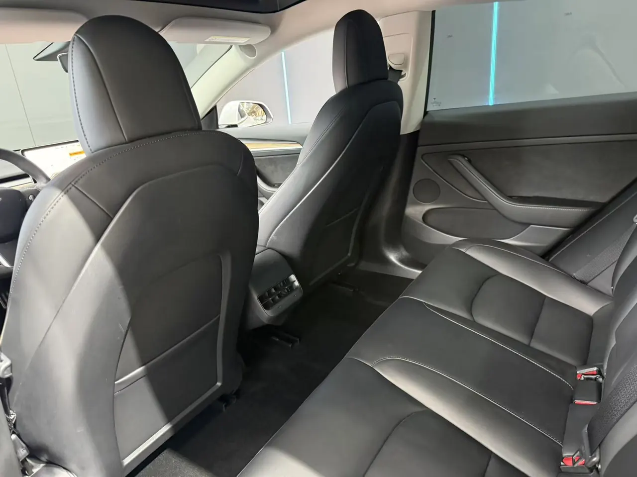 Tesla 2021 Model 3 Standard Endurance Rear Drive Upgraded Automatic Gear 11