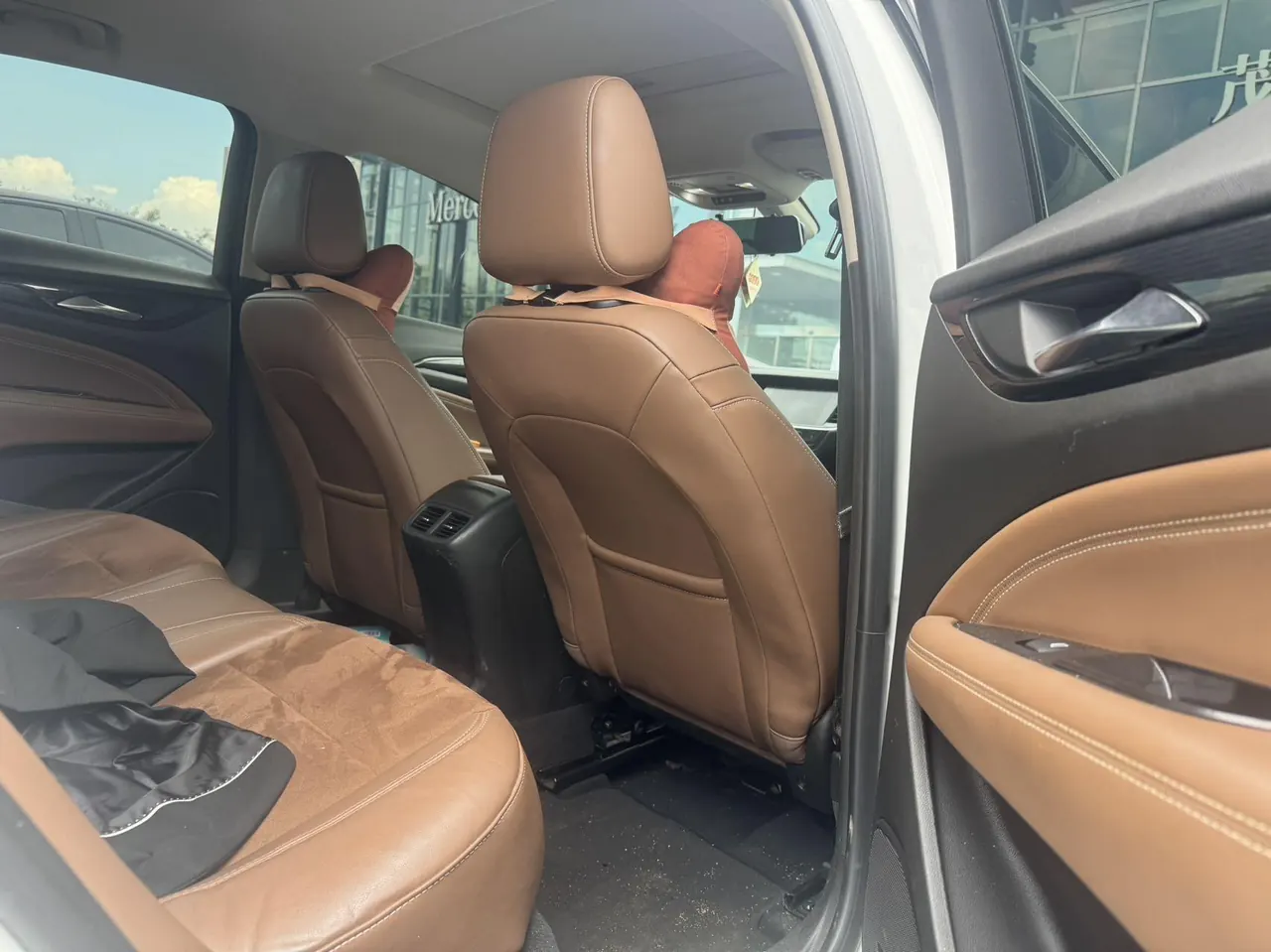 Buick 2020 Regal 1.5T 552T Luxury Automatic Gear 4