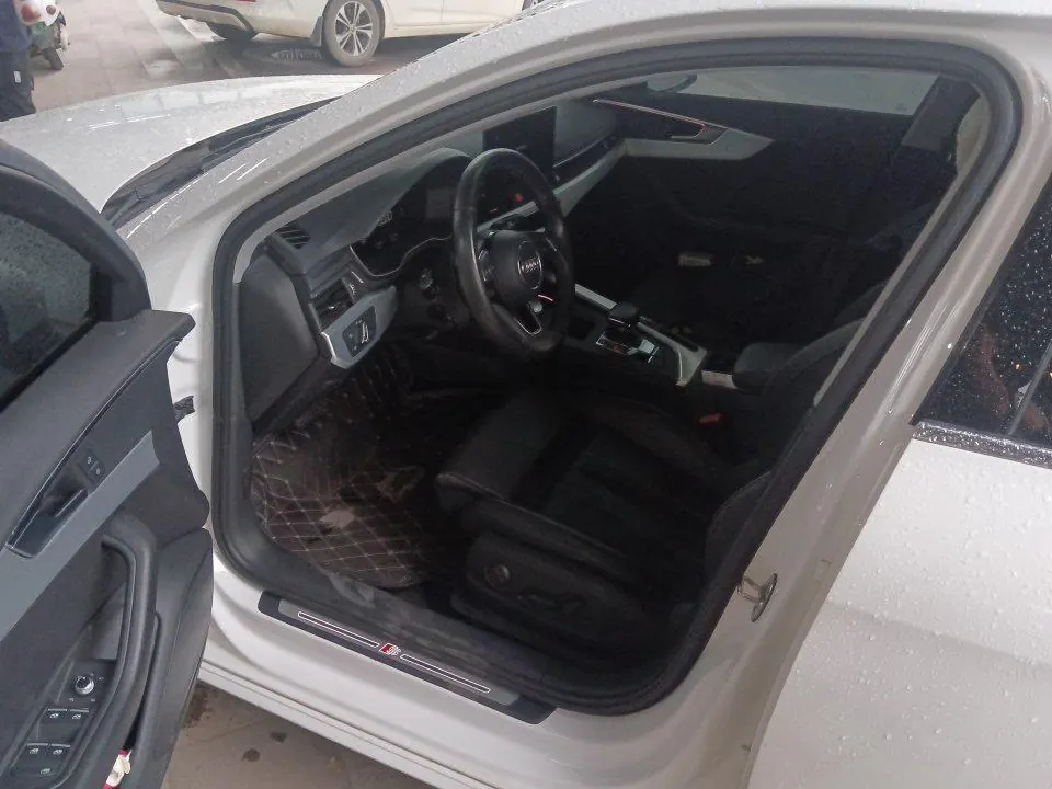 Audi 2020 A4L 2.0TFSI 40TFSI Deluxe Dynamic Automatic 6