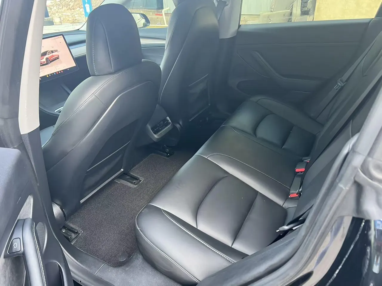 Tesla 2022 Model 3 rear-wheel drive version of automatic transmission 4