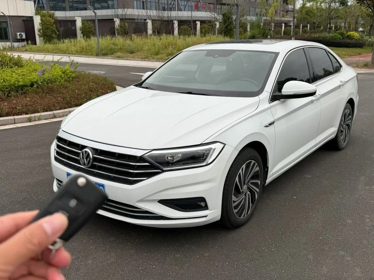 Open image lightbox: Volkswagen 2022 Sagittarius 1.4TSI 280TSI Flying Edition Automatic Gear