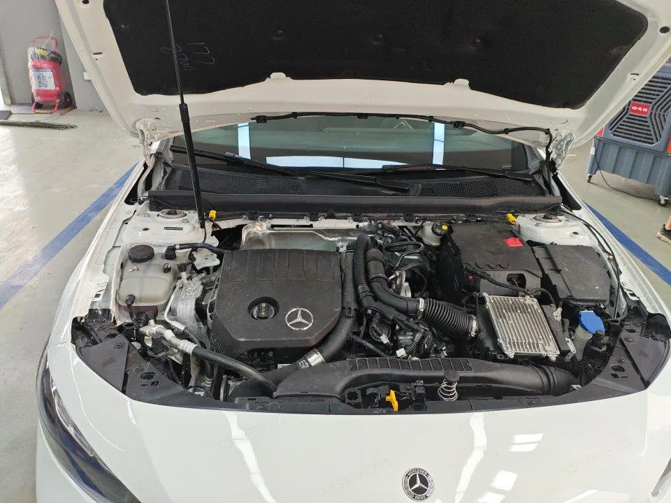 Mercedes Benz Class A 2023 A 200 L 1.3T Fashion Automatic Gear 2