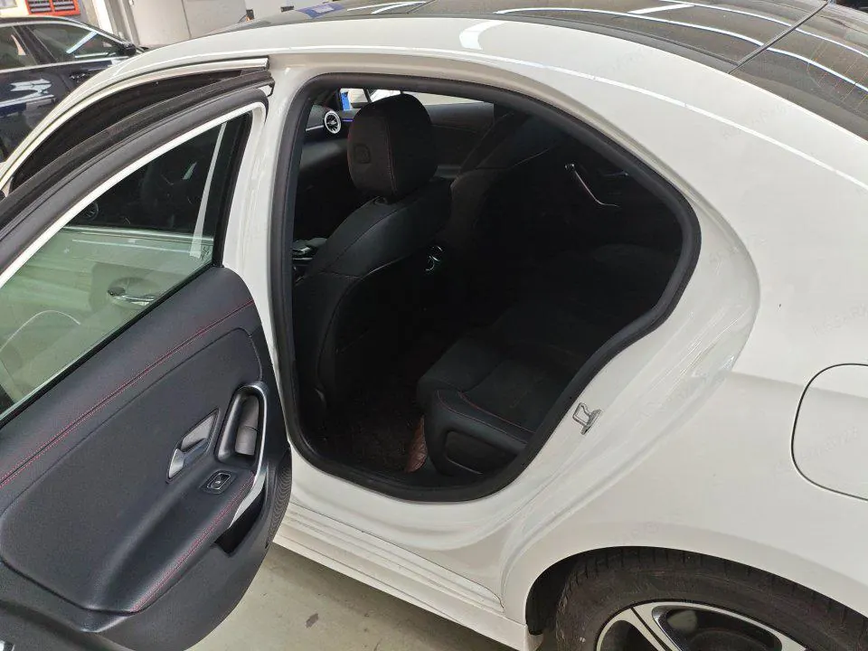 Mercedes Benz Class A 2023 A 200 L 1.3T Fashion Automatic Gear 6