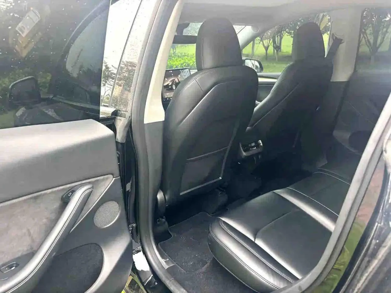 Tesla 2022 Model Y rear-wheel drive version (facelift) automatic gear 3