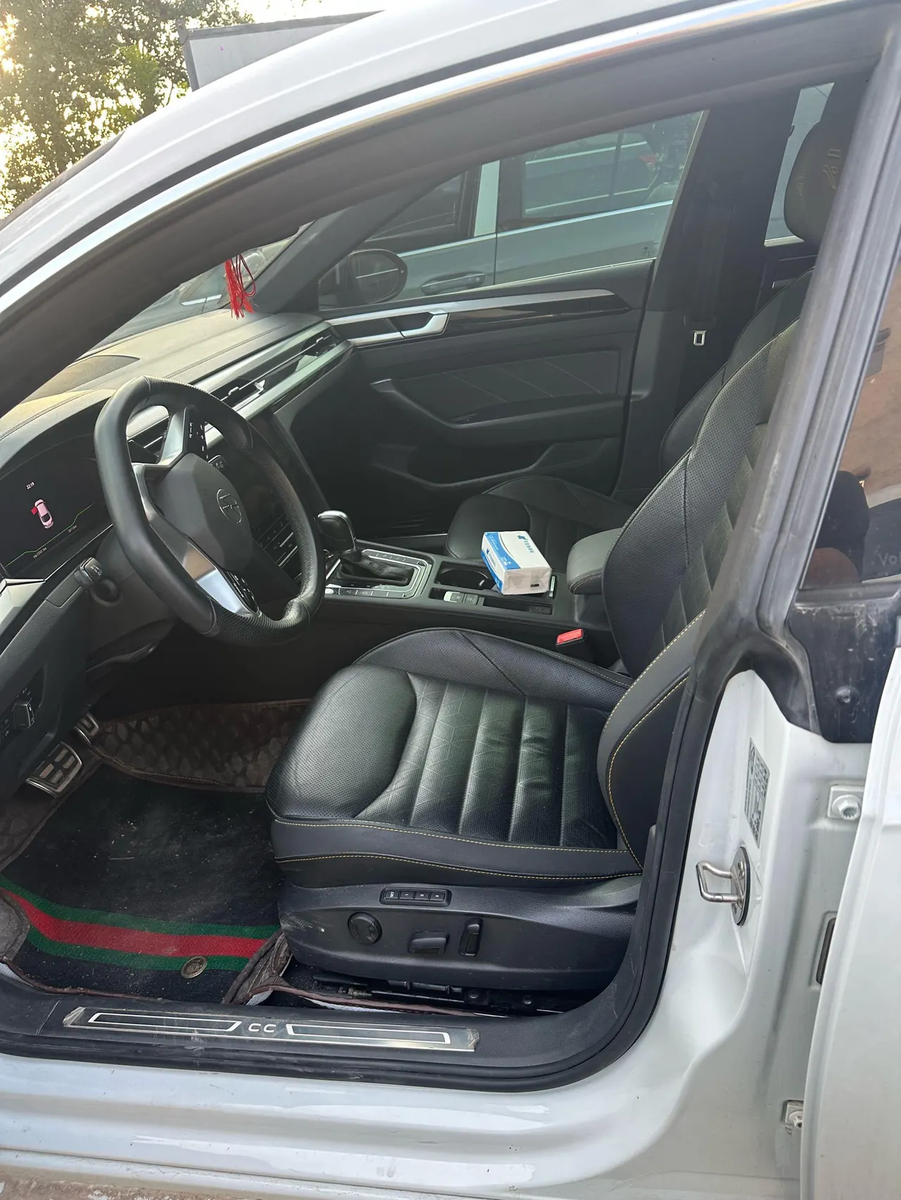 Volkswagen 2021 CC 2.0TSI 380TSI eye-catching automatic gear 2