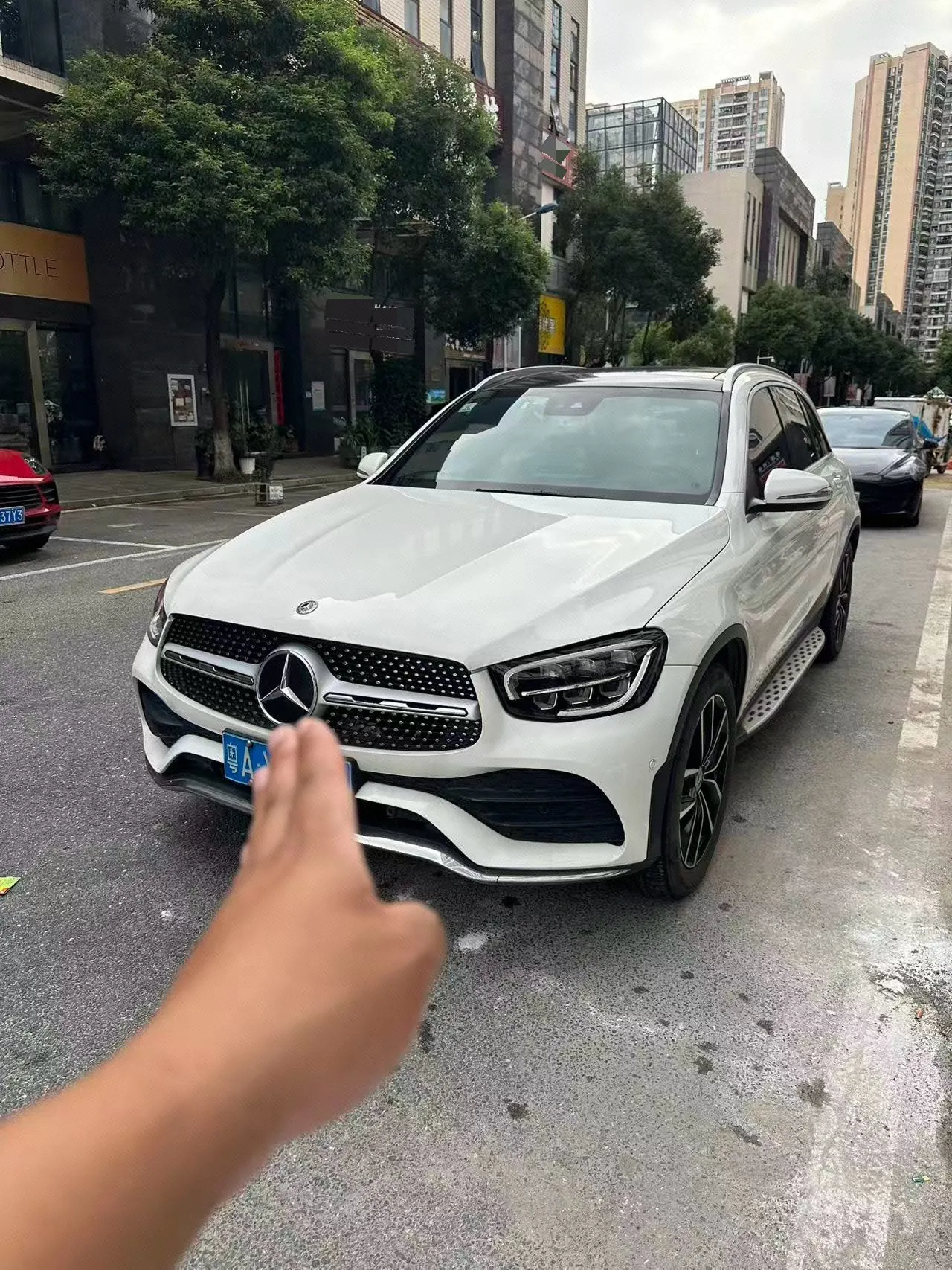 打开图片灯箱:Mercedes Benz 2020 GLC 300 L 4MATIC 2.0T Dynamic (Modified) Automatic Gear