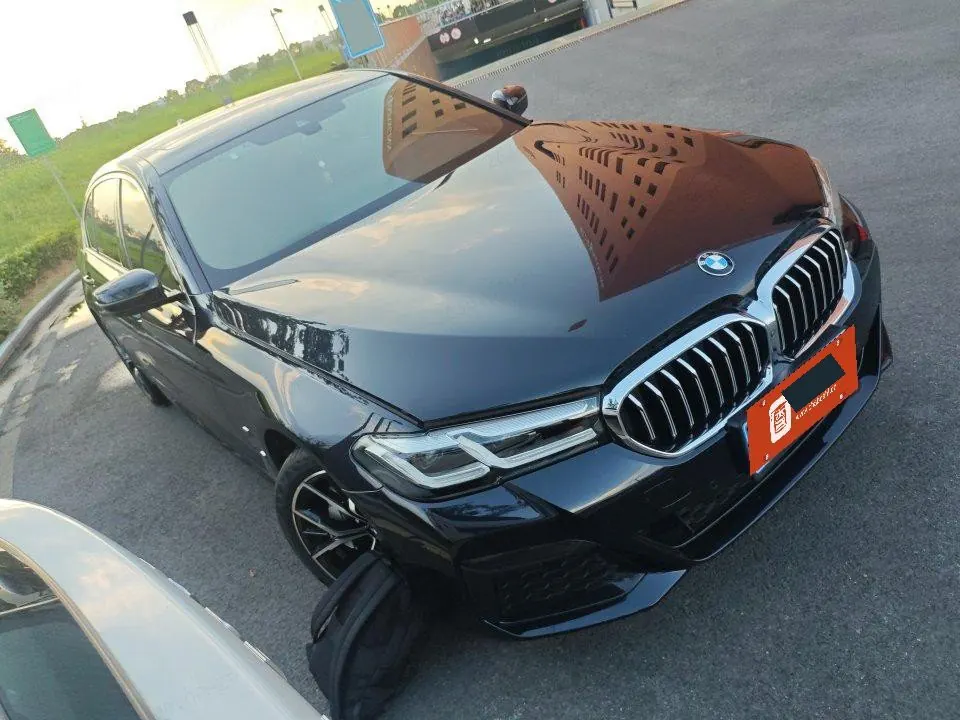 BMW 5 Series 2022 530Li 2.0T Exclusive M Sports Suit (Modified) Automatic Gear 4