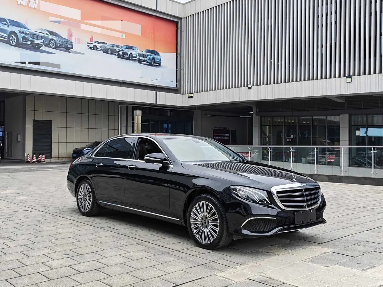 Mercedes Benz E Class 2020 E 300 L 2.0T Luxury Automatic Gear 3