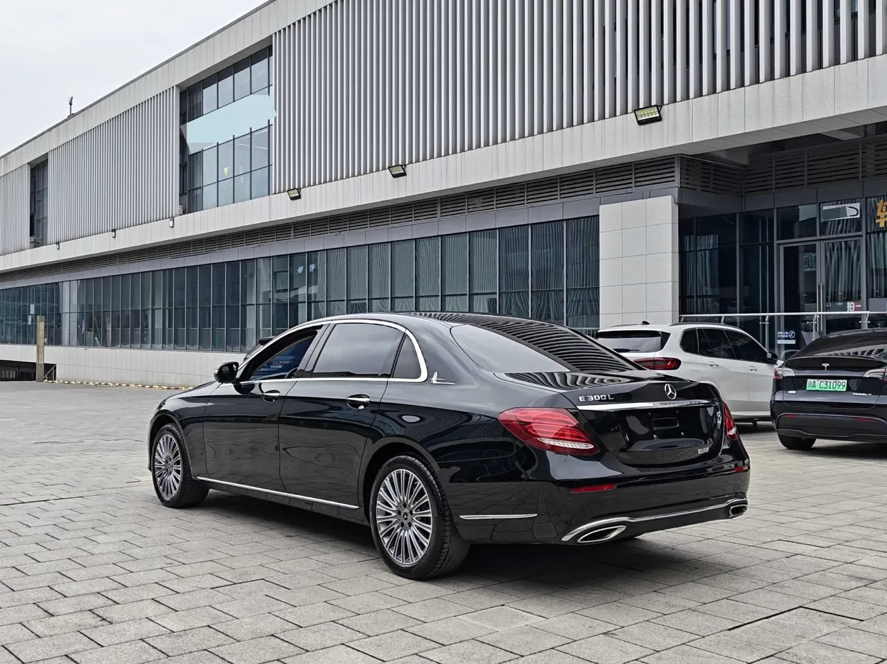 Mercedes Benz E Class 2020 E 300 L 2.0T Luxury Automatic Gear 7