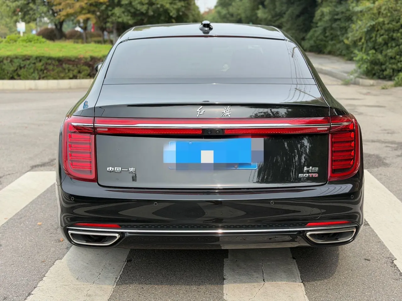 HongQi 2022 H9 3.0T Zhilian Flag Collar Four-seat Automatic Gear 5