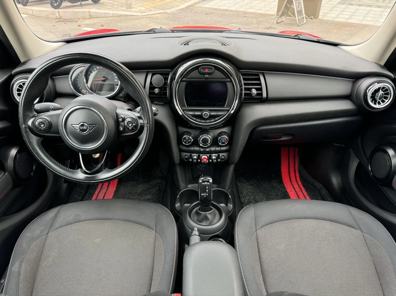 MINI Mini 5-Door (Imported) 2020 Mini One 1.5T Automatic Gear 6