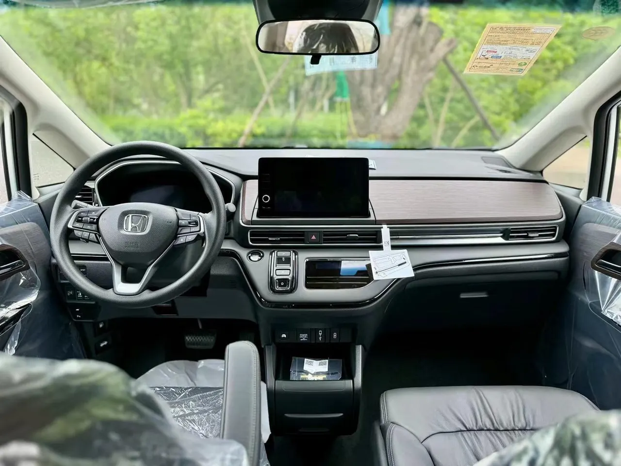 Honda 2022 Odyssey Hybrid 2.0 Stepless Sharp and Pleasant Edition Automatic Gear 2