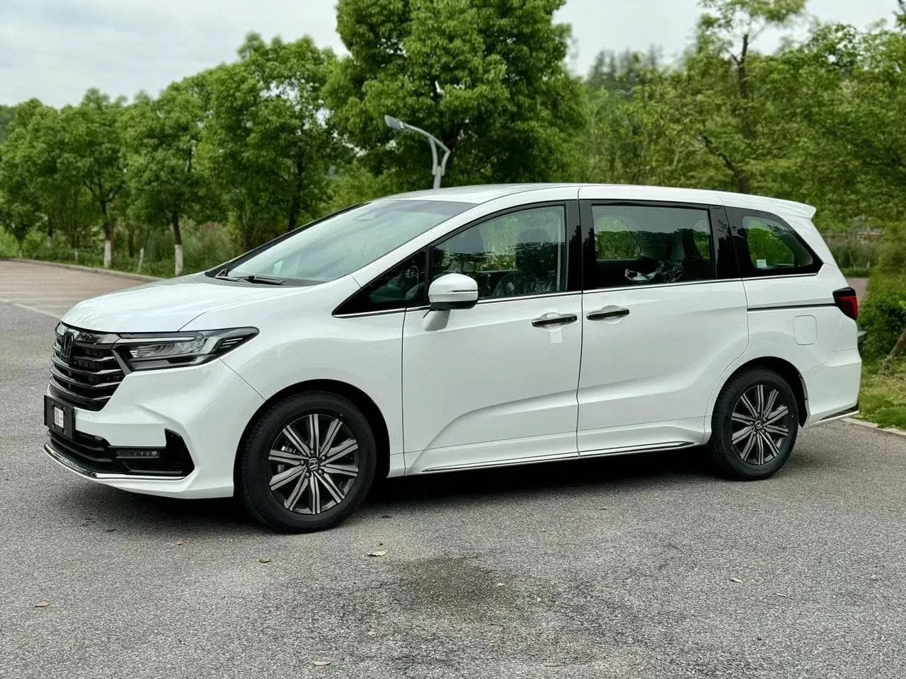 Honda 2022 Odyssey Hybrid 2.0 Stepless Sharp and Pleasant Edition Automatic Gear 7
