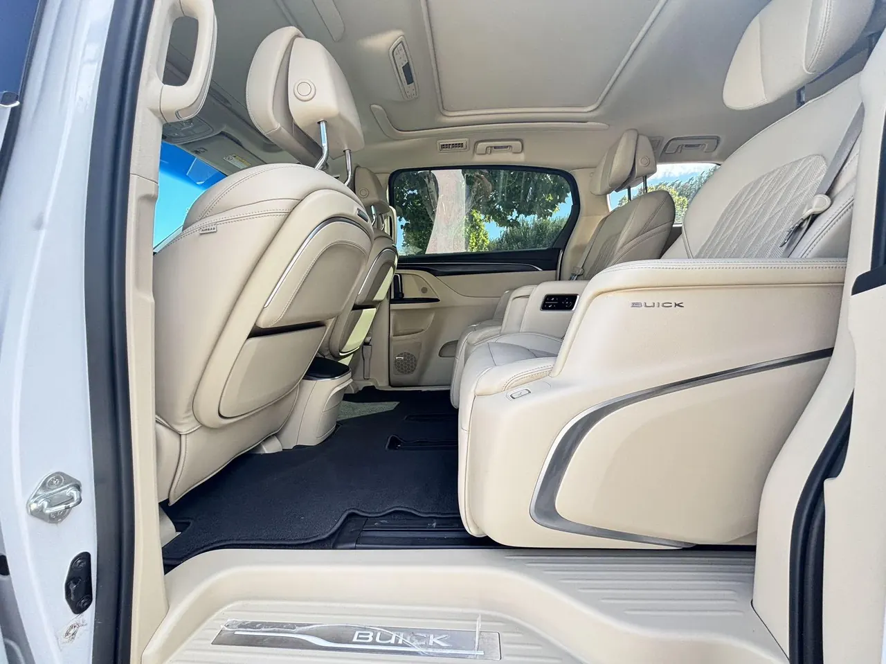 Buick 2022 GL8 ES Lu Zun 48V 2.0T 653T Flagship Automatic Gear 7