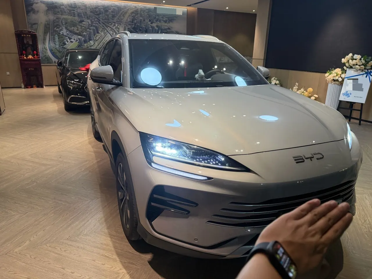 BYD Song PLUS New Energy 2025 Song PLUS DM-i 1.5 Stepless 112KM Honorable Automatic Gear 5