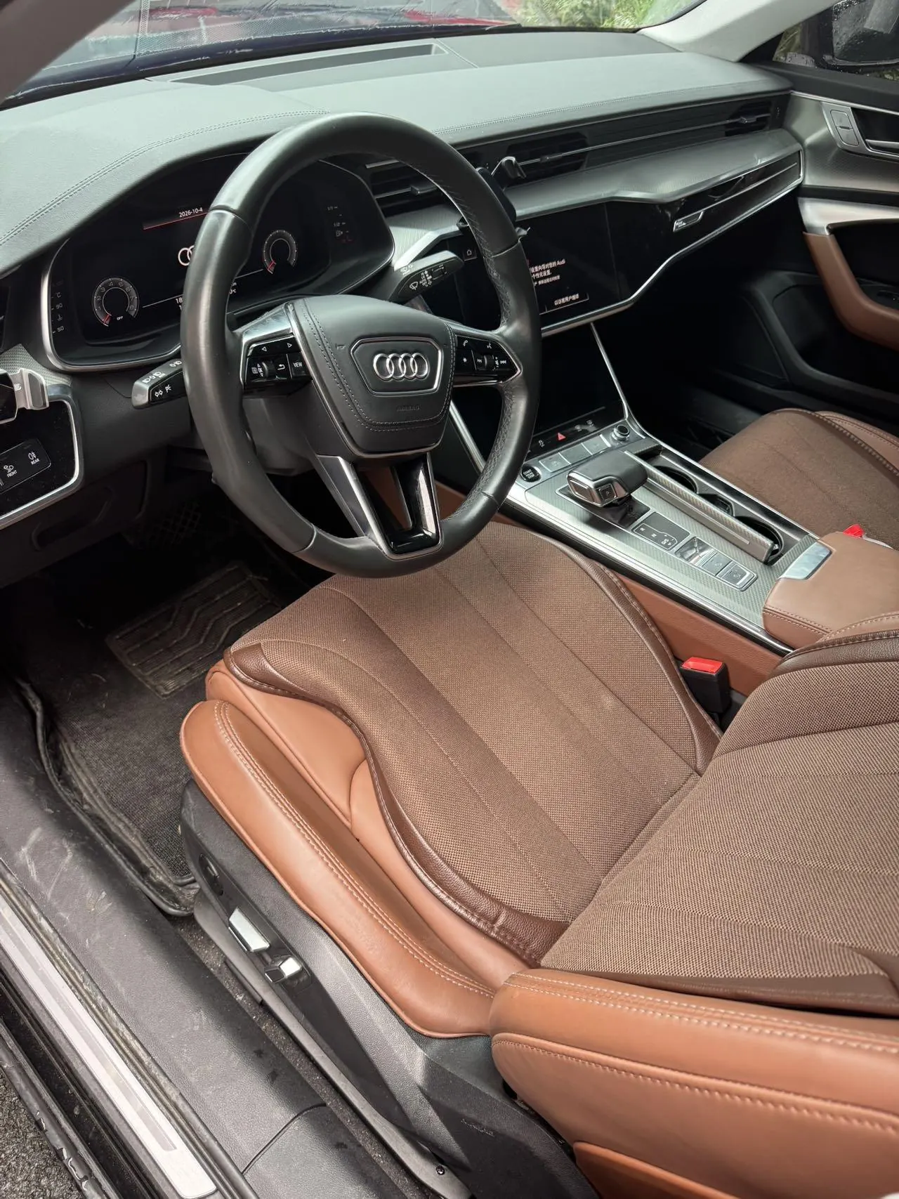 Audi 2022 A6L 2.0TFSI 40TFSI Deluxe Dynamic Automatic 5