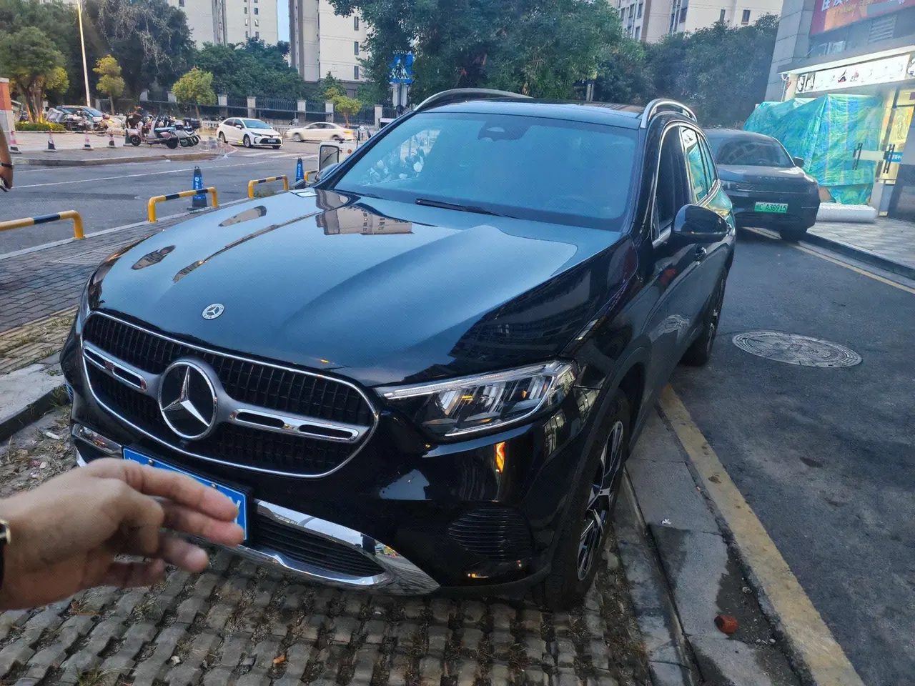 打开图片灯箱:Mercedes Benz 2025 GLC 260 L 4MATIC 48V 2.0T Dynamic (Modified) Automatic Gear