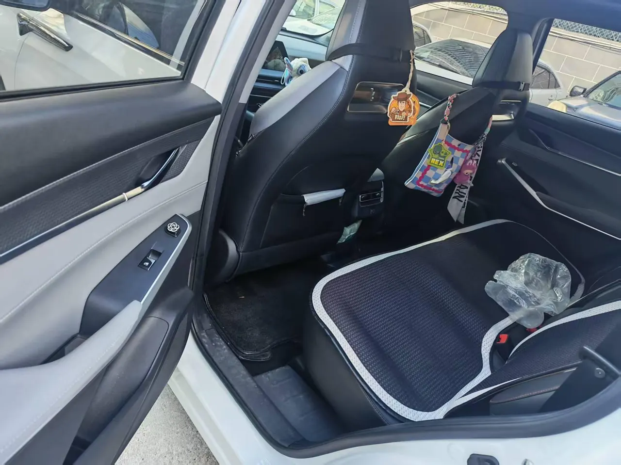 ChangAn 2022 CS75 PLUS 1.5T Honorable Automatic Gear 5