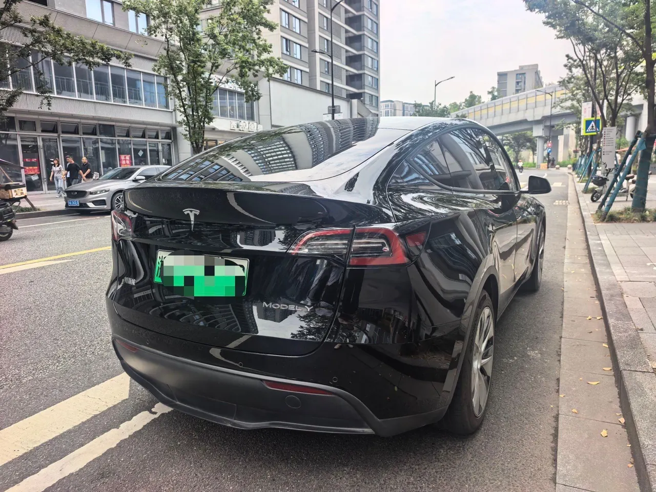 Tesla 2022 Model Y rear-wheel drive version automatic transmission 2
