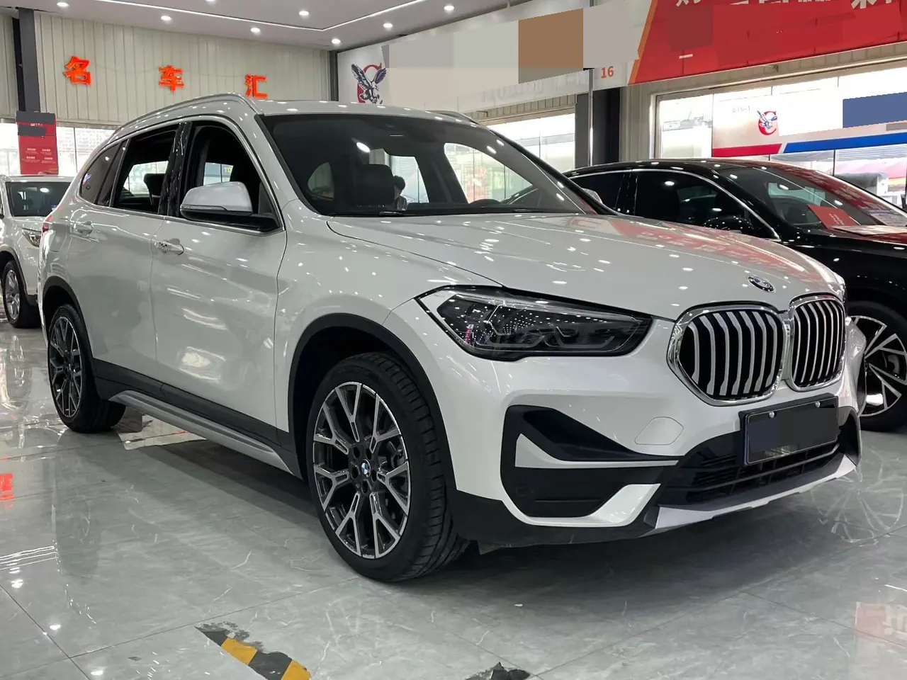 BMW 2022 X1 xDrive25Li 2.0T exclusive automatic gear 2